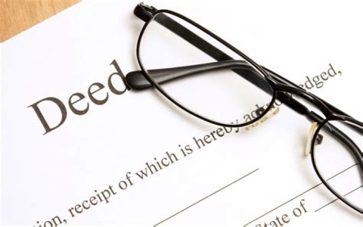 What are the requirements of deed