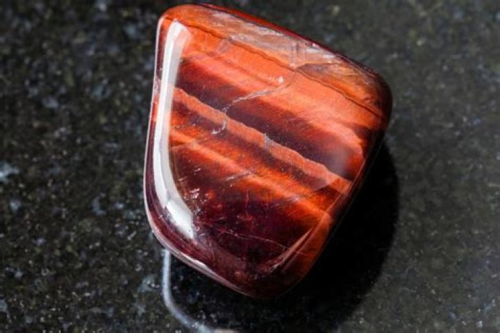 What is red tiger eye good for